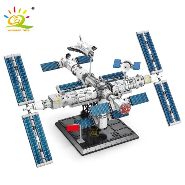 HUIQIBAO Space Station Building Blocks – Aerospace Model with Astronaut... #29