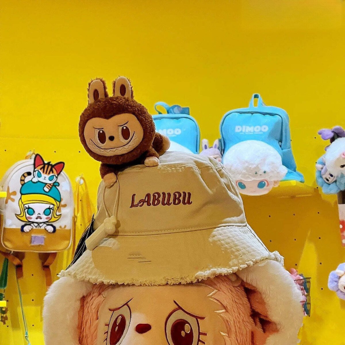 POP MART Labubu Figure Blind Box (6) - Image 1