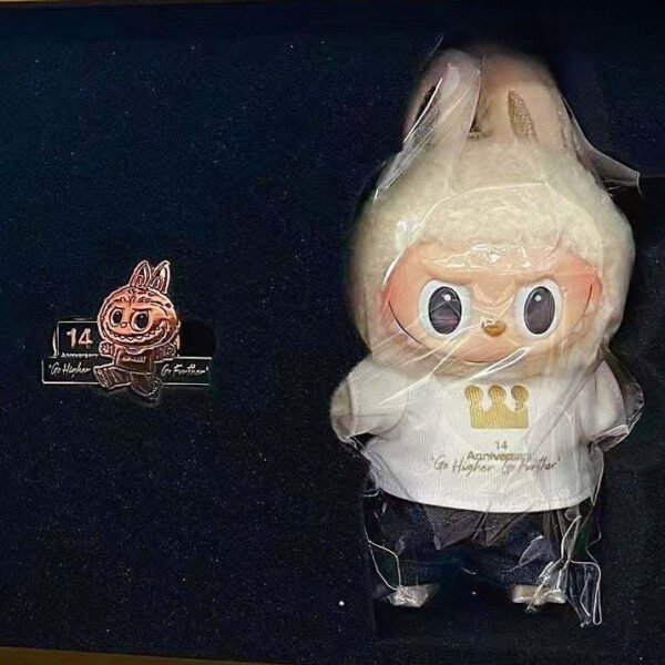 POP MART Labubu Figure #11702350184766
