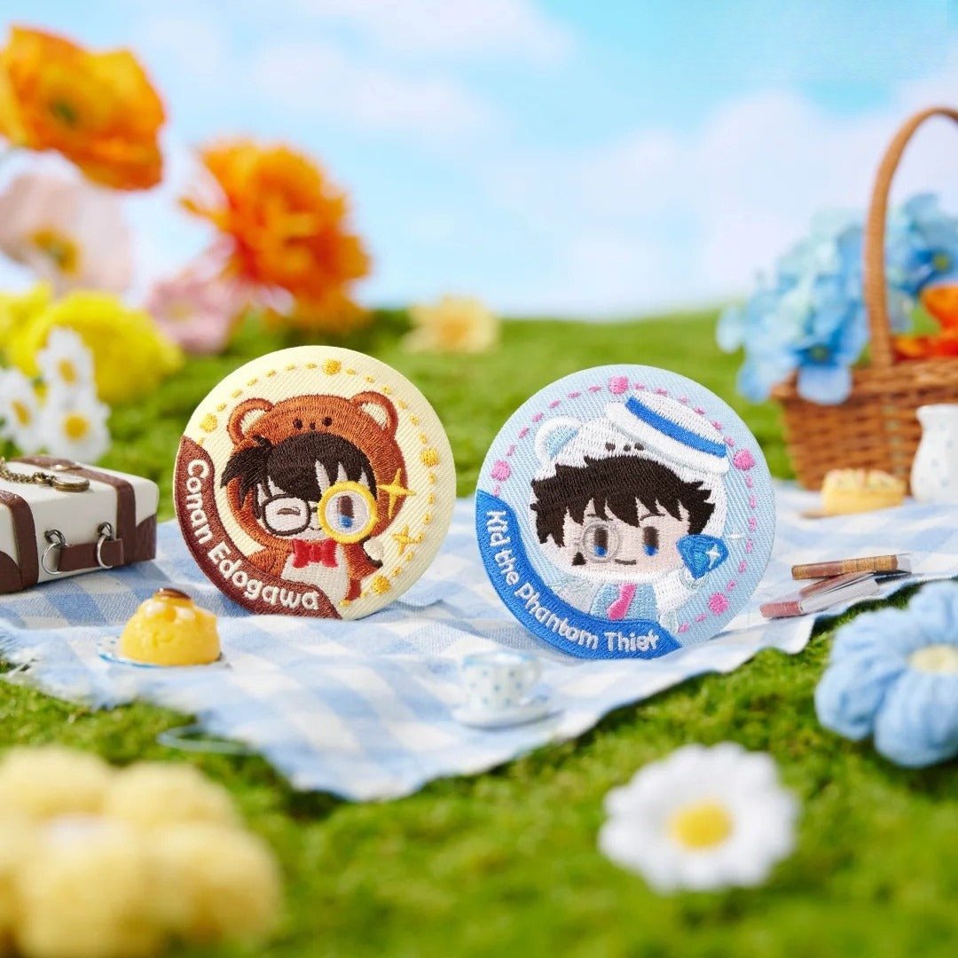 12241713103166 Detective Conan Bear Dectective Series Badge Blind Box - Image 1