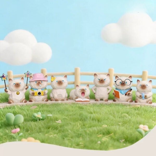 Cat's Travel Diary Series Mini Figure