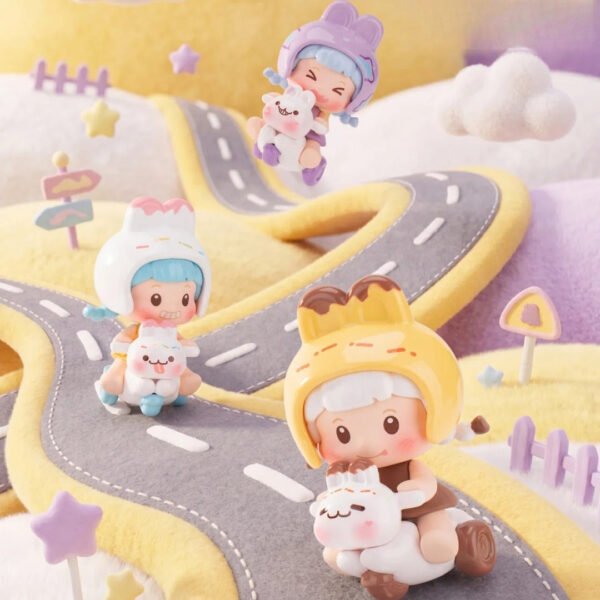 Pufufu Childlike Bunny Series Mini Figure #12513393901886