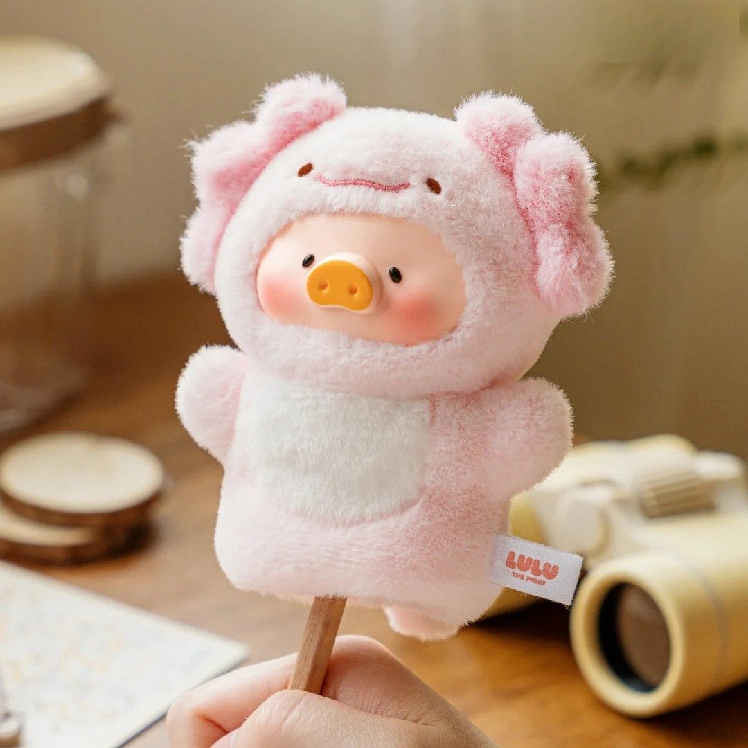 12538091340094 LuLu the Piggy Animal Party V2 Cutest Butler Series Vinyl Face Key Cover Pendant Blind Box - Image 1